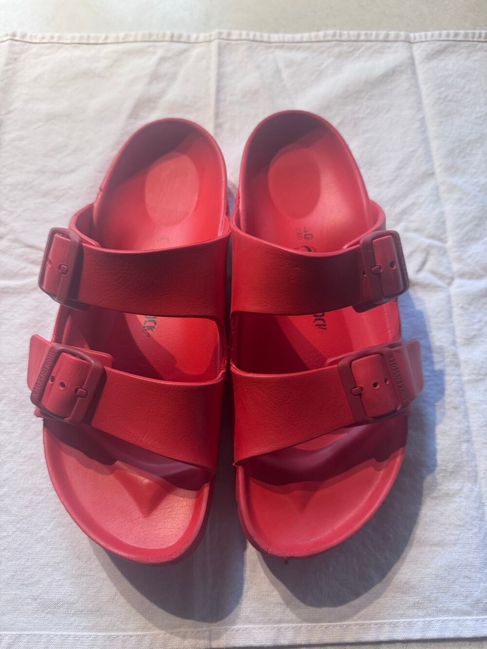 Birkenstock Arizona EVA Foam RED Sandals sz 40 US L9 M7.5